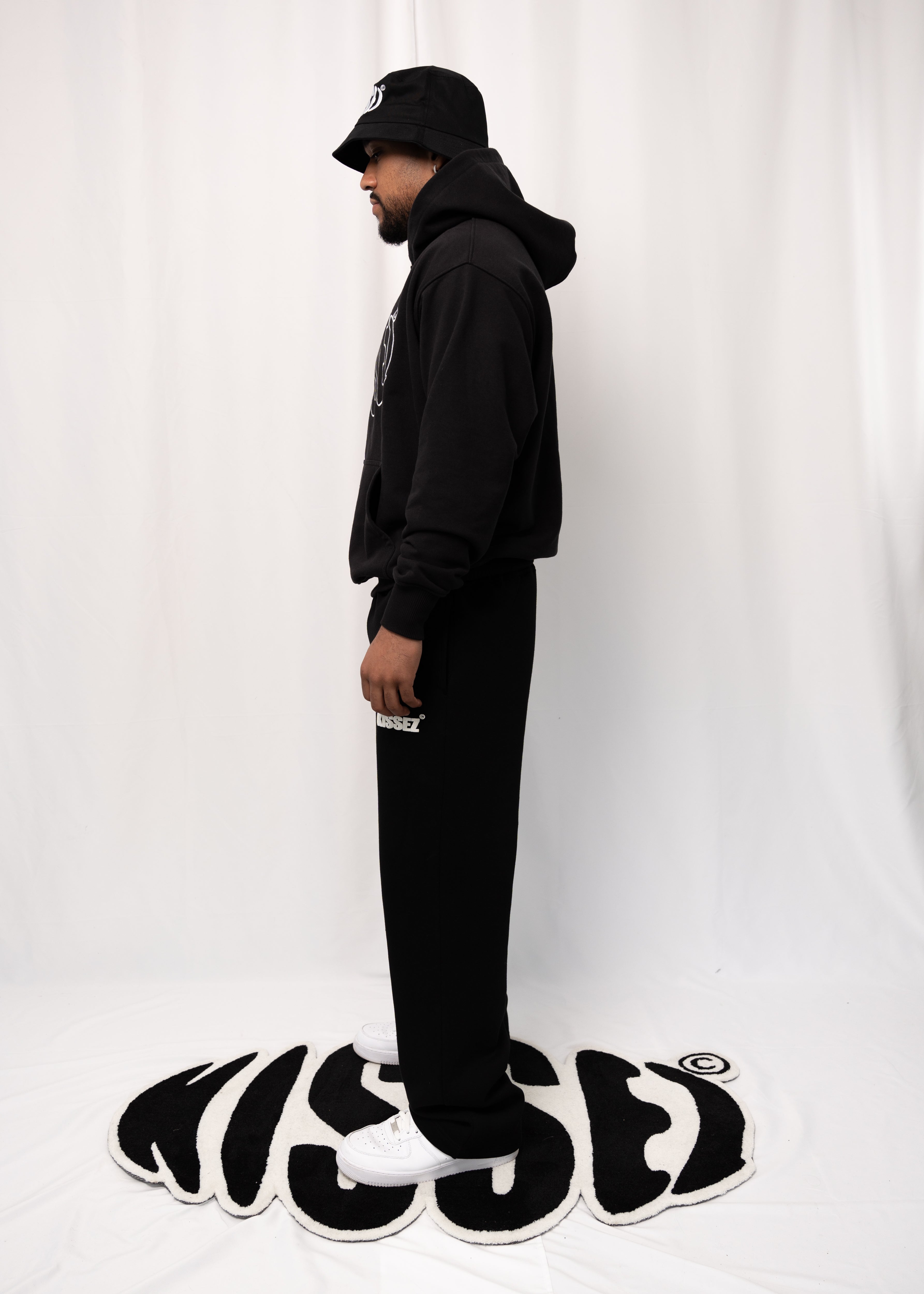 BASIC HOODIE BLACK