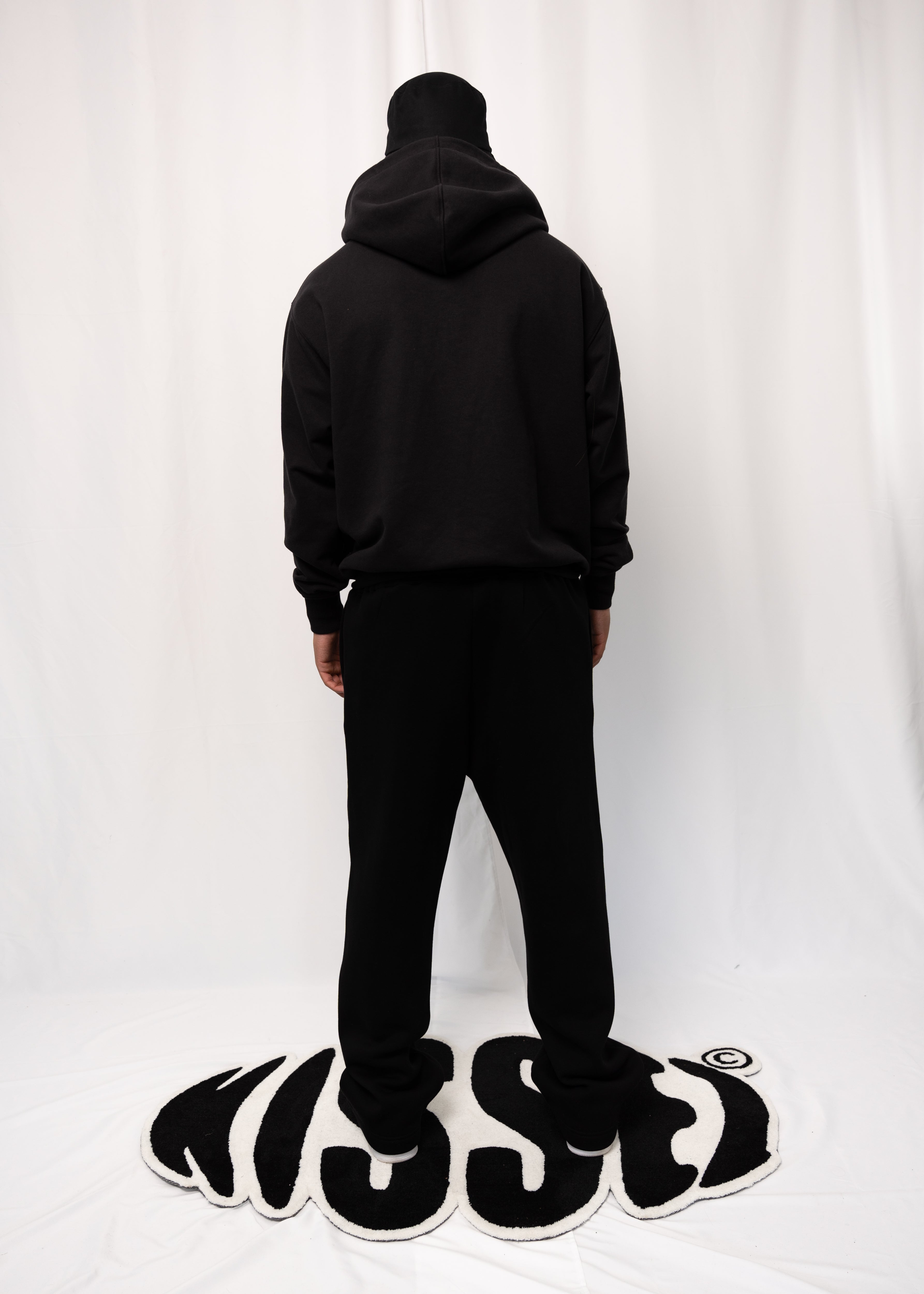 BASIC HOODIE BLACK