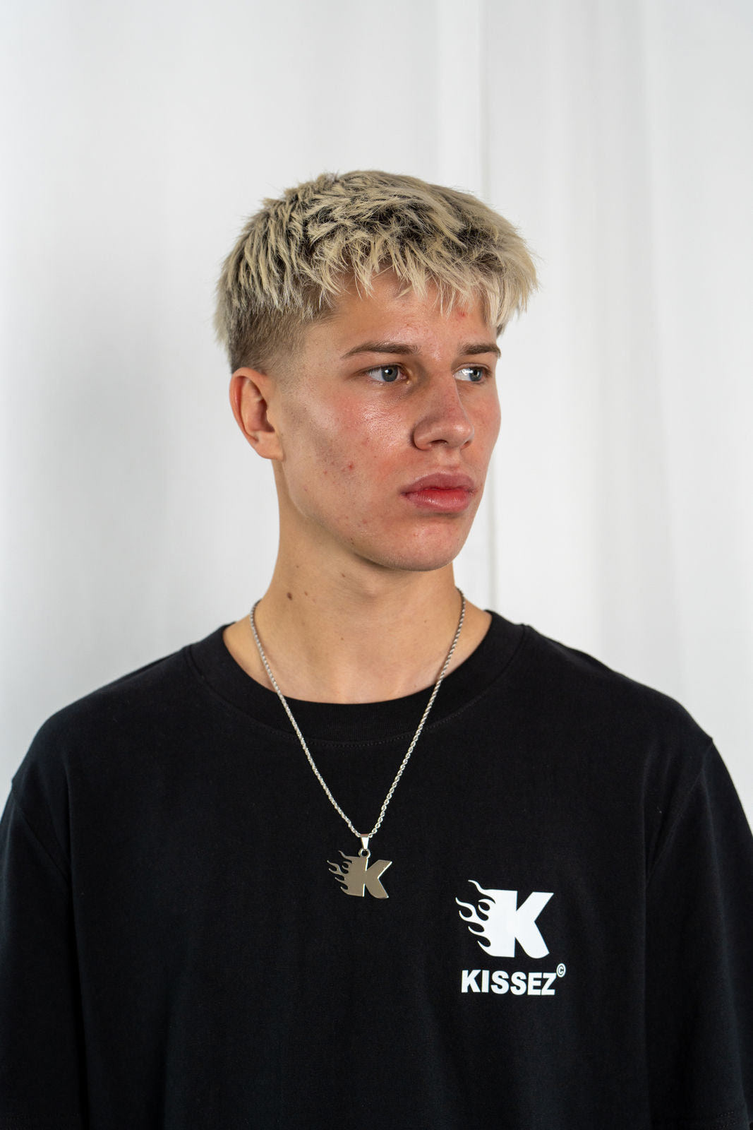 HOT KISSEZ CHAIN